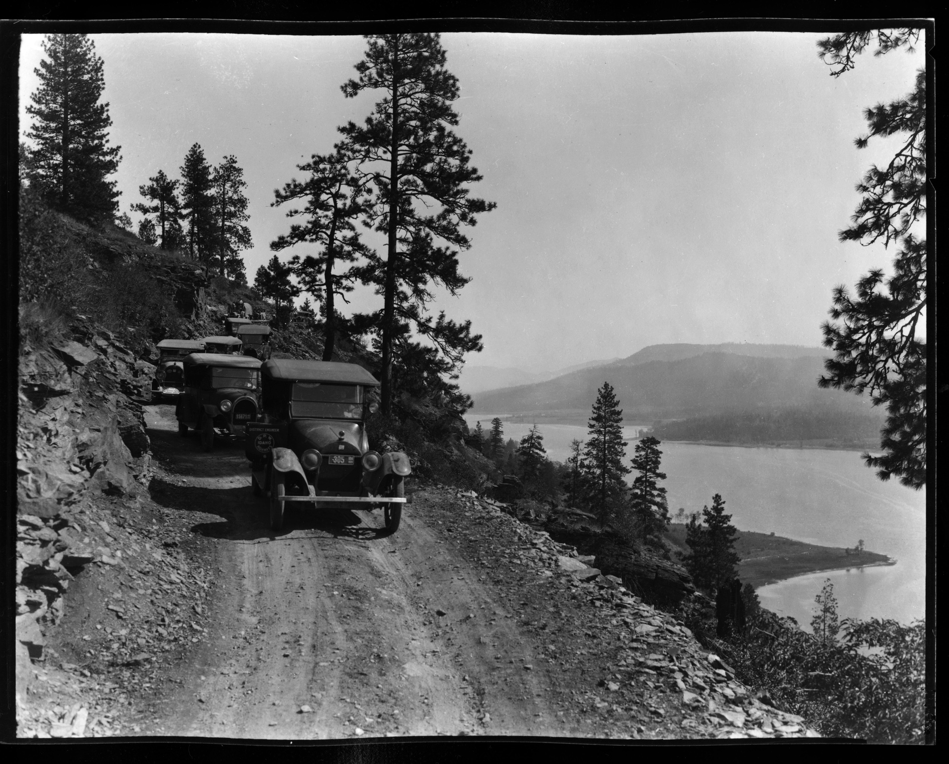 Archival photograph from the 1920 National Park-to-Park Highway tour