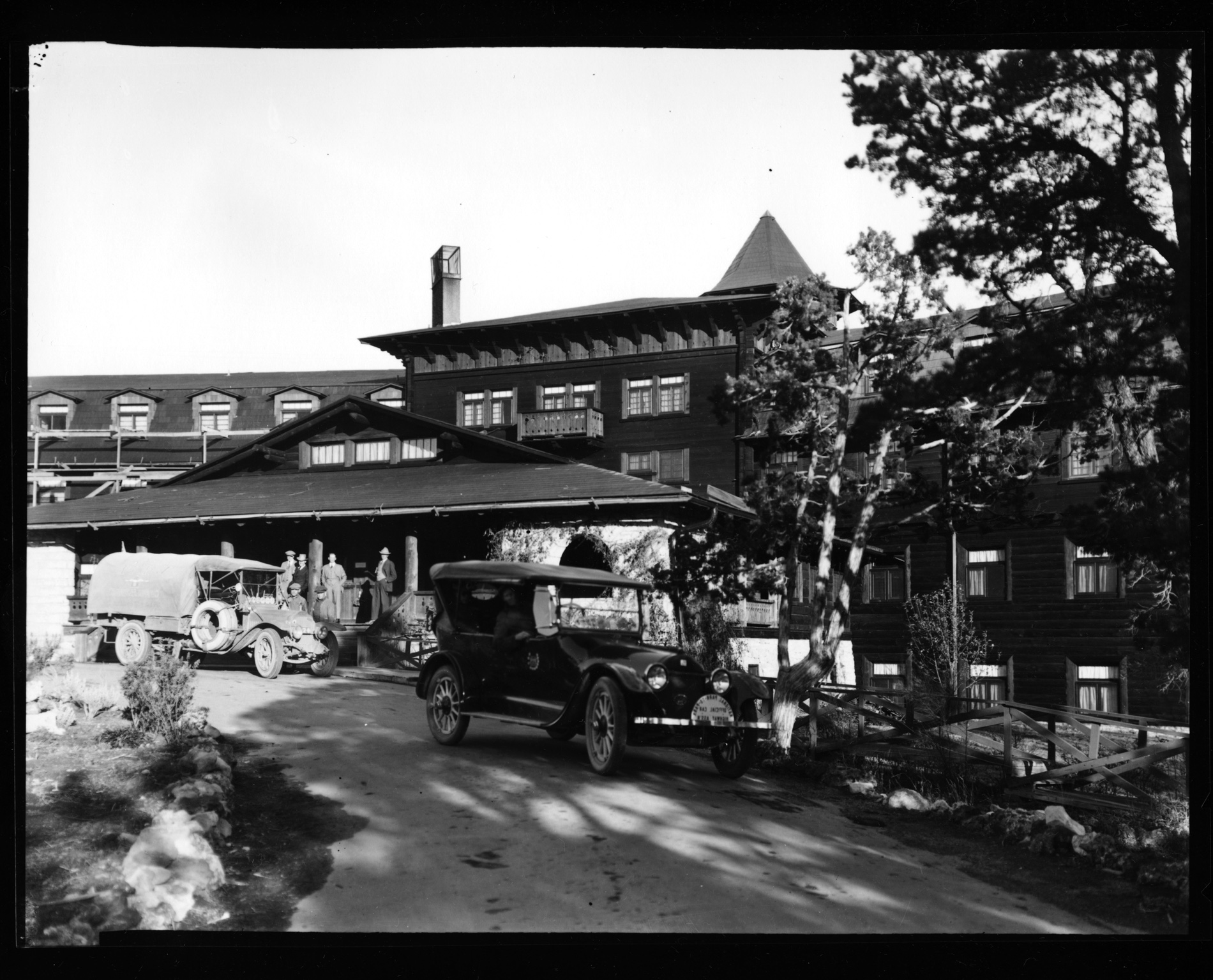 Archival tour photograph 26